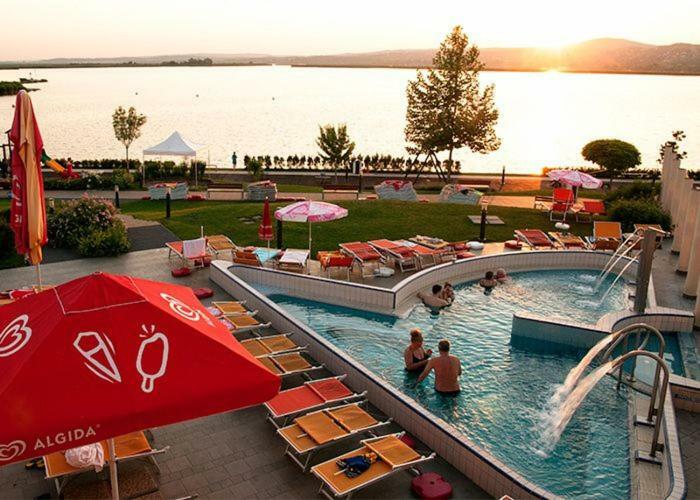 Velence Spa Lake Apartman Exterior foto