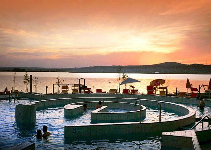 Velence Spa Lake Apartman Exterior foto